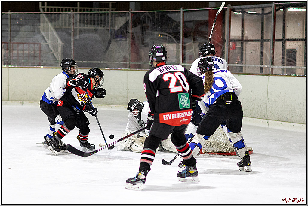 U20- ESV Bergisch Gladbach Realstars-Koenigsborner-JEC Bulldogs 9-3, 12.12.2021